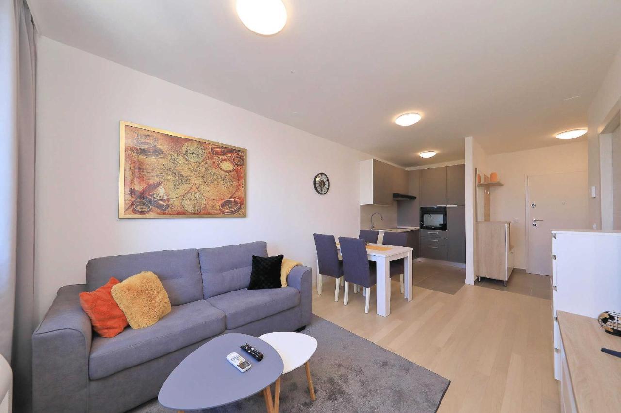 Appartement Kostela à Zadar Extérieur photo